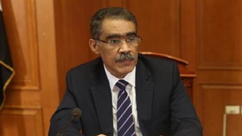 الكاتب الصحفي ضياء