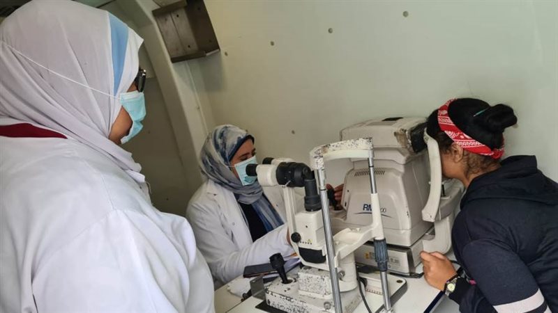 الكشف على ١٢٢٨ مواطنا