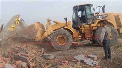 تنفيذ 18 قرار إزالة تعديات على الأراضي الزراعية بكفر الشيخ