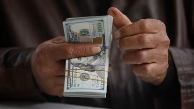 عاجل| الدولار يستقر والاسترليني يتخطى الـ