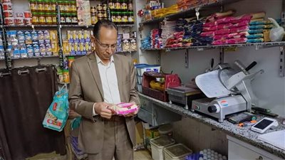 ضبط 7 أجولة دقيق مدعم و123 مخالفة تموينية خلال حملات على المخابز البلدية والأسواق بالمنيا