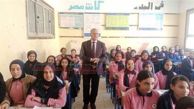 عبدالله يتفقد المدارس ويوجه بتفعيل حصص المشاهدة ومجموعات الدعم بكفر الشيخ