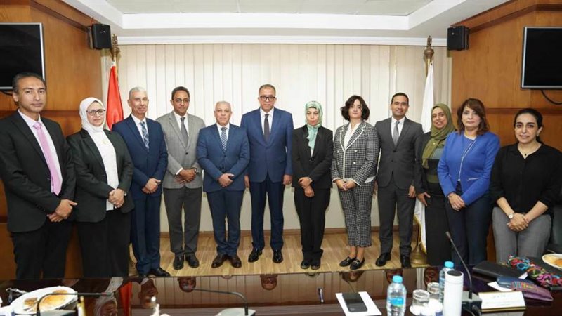 جانب من مراسم توقيع