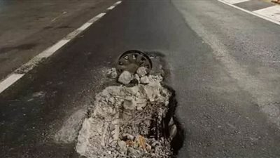 الداخلية تستجيب لشكوي عبر الفيسبوك بوجود حفرة بالطريق العام