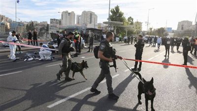 عاجل.. مقتل إسرائيليين اثنين وإصابة 7 آخرين في حادث إطلاق نار بالقدس
