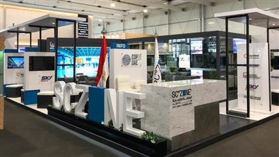 شعار اقتصادية قناة السويس يزين مطارات وميادين الإمارات