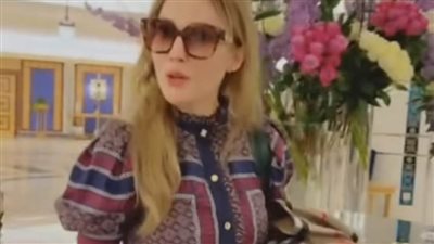 بطلة «حريم السلطان» تصل السعودية استعدادًا لمهرجان البحر الأحمر