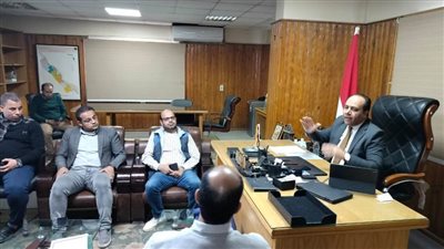 وكيل صحة سوهاج يناقش خطة التأمين الطبي للانتخابات الرئاسية بالمحافظة