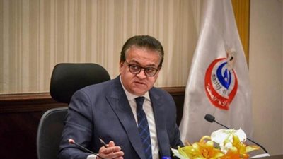 وزير الصحة يُقر إجراءات جديدة لتيسير استفادة المواطنين بالعلاج على نفقة الدولة