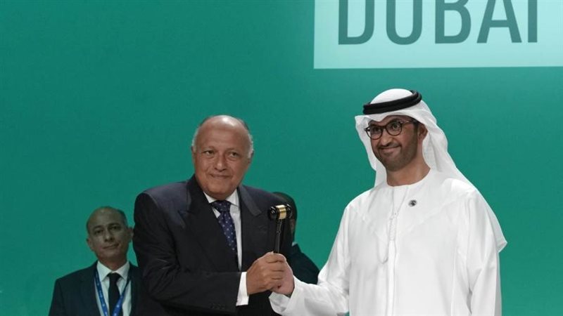 شكري يسلم رئاسة مؤتمر