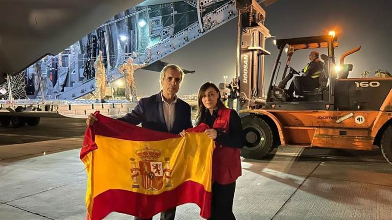 إرسال شحنه من المعدات