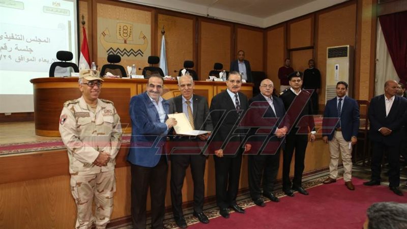 خلال التكريم