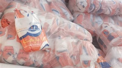 ضبط حوالي ٢٤٠ كيلو من السكر المدعم بأحد المحال التجارية بالقصاصين