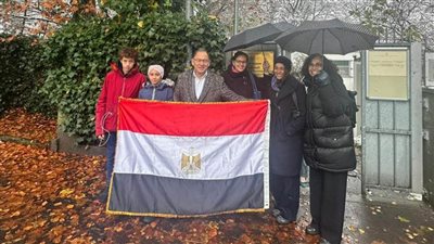 رغم برودة الجو وسقوط الثلج.. استمرار توافد المصريين في فرنسا للتصويت في الانتخابات الرئاسية 