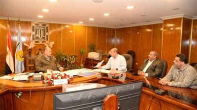 محافظ أسيوط يتابع منظومة تقنين أراضي أملاك الدولة ويوجه باستكمال الإجراءات