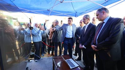 وزير الاتصالات: تطوير وتحديث البنية التحتية للاتصالات لأكثر من 190 قرية بالمنيا