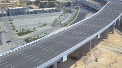تحويلات مرورية لتنفيذ الأعمال الإنشائية الخاصة بالمحور الموازي لطريق السويس بالقاهرة
