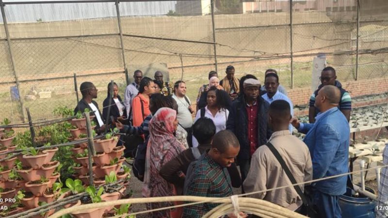 المتدربون خلال زيارتهم