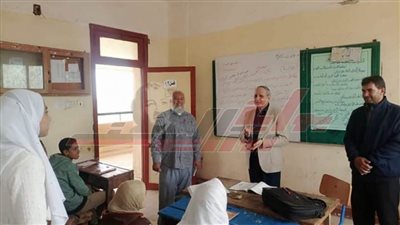 وكيل تعليم كفر الشيخ يتفقد المدارس ويوجه بتفعيل حصص المشاهدة والمجموعات