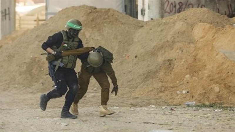 أحد أفراد مقاتلي