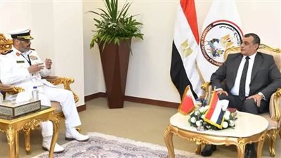 وزير الإنتاج الحربي يبحث مع مدير التصنيع الحربي بالبحرين التعاون المشترك