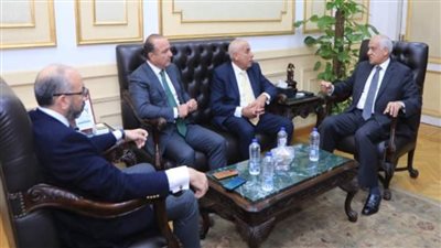 محافظ الجيزة يلتقي وفد أعضاء مجلس إدارة نادي الزمالك