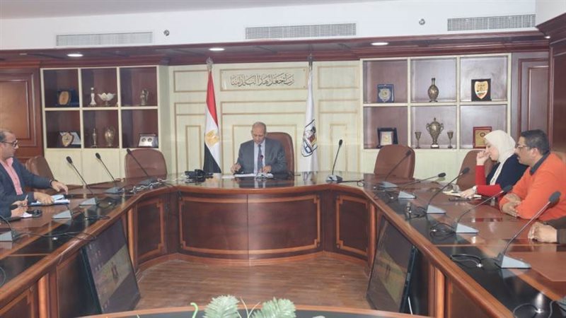 لقاء سكرتير عام محافظة