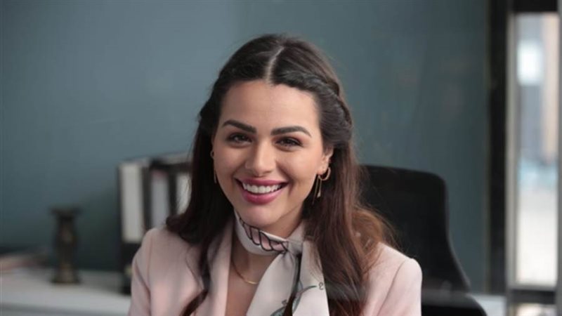 الفنانة هنادي مهنا