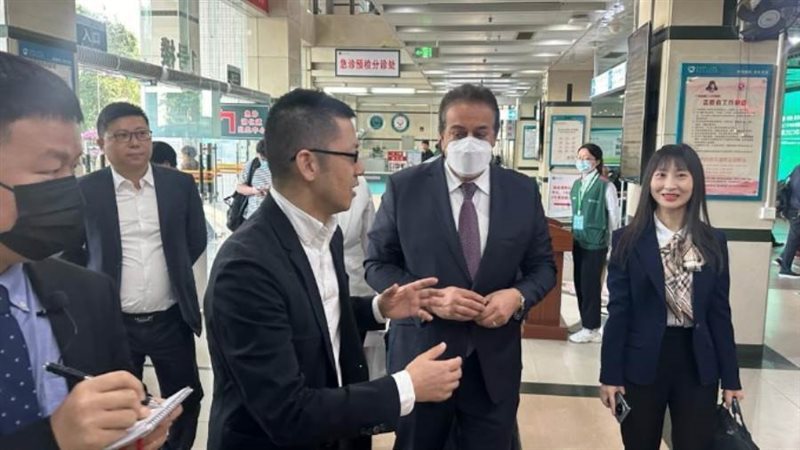 وزير الصحة بمستشفى