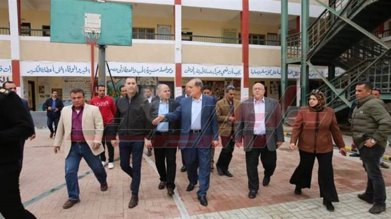 جولة المحافظ