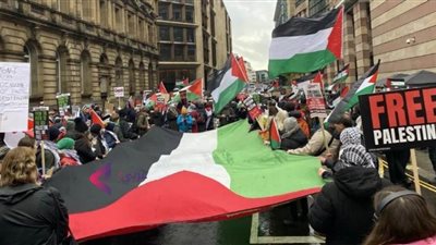 آلاف المتظاهرين يحتشدون في لندن للمطالبة بوقف إطلاق النار ورفع الحصار عن غزة
