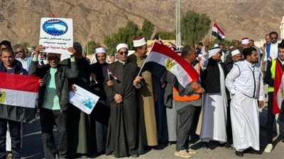 العلماء ورجال قبائل مدينة دهب يتقدمون الناخبين في الانتخابات الرئاسية 2024