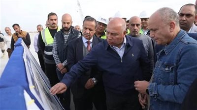   وزير النقل يتابع تقدم معدلات تنفيذ مشروع تطوير ميناء السخنة 