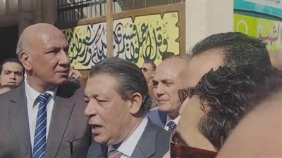 المرشح حازم عمر يتفقد لجنة مدرسة الشهيد أحمد وحيد للغات بالشرقية 