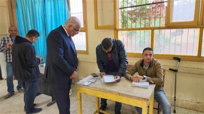 رئيس اتحاد الكرة جمال علام يدلي بصوته في الانتخابات الرئاسية