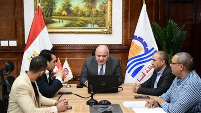 محافظ قنا يتفقد غرفة الشبكة الوطنية الموحدة للوقوف على الاستعدادات النهائية للانتخابات الرئاسية