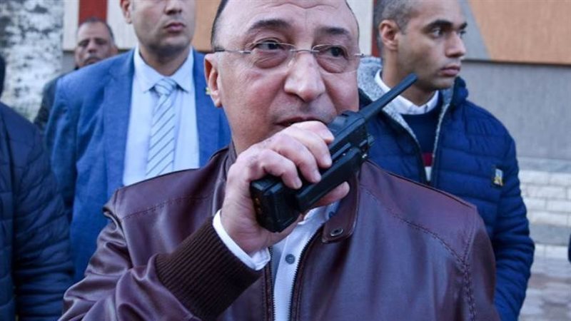 بالصور محافظ الإسكندرية