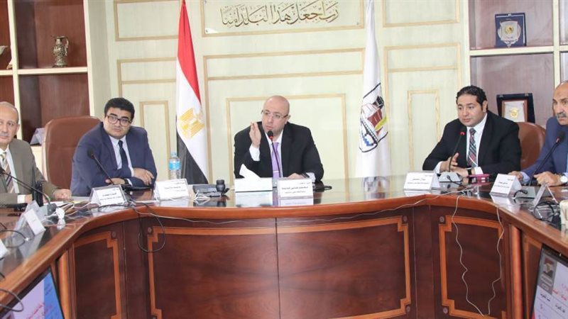 محافظ بنى سويف يتابع