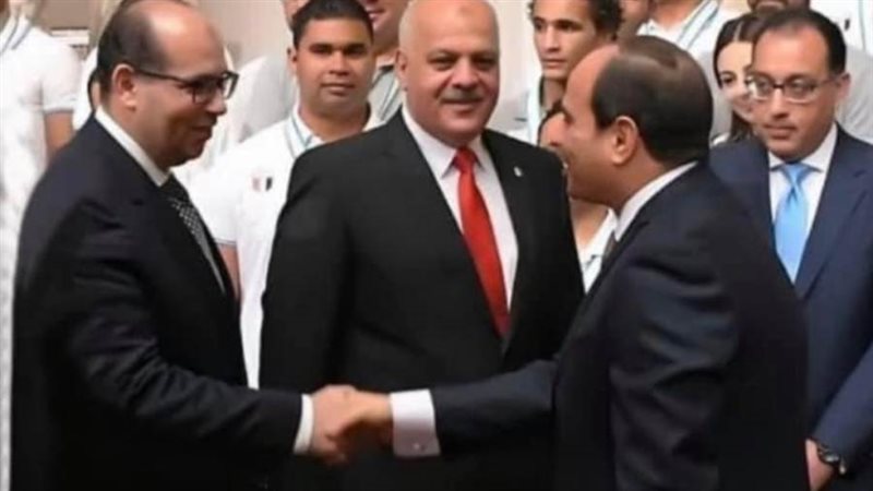 ياسر إدريس مع فخامة