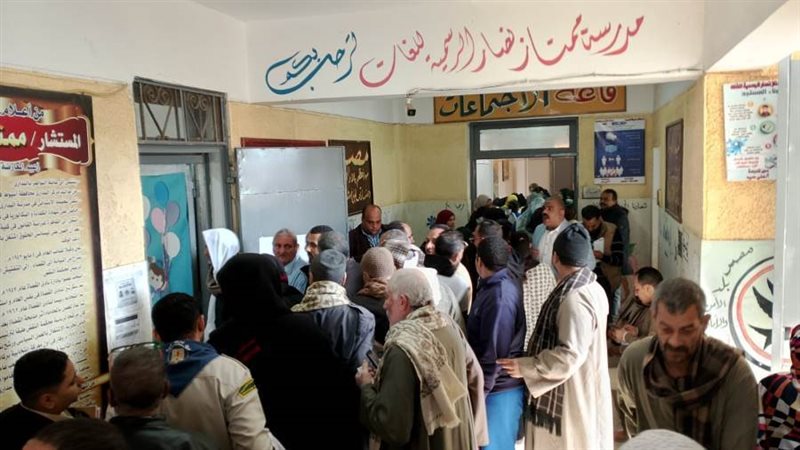 محافظ أسيوط اقبال