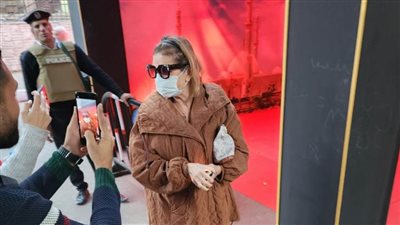 يسرا وأمل رزق تدليان بصوتيهما في الانتخابات الرئاسية