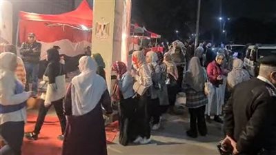 عاجل.. تزايد توافد الناخبين علي اللجان في الفترة المسائية بالشيخ زايد 