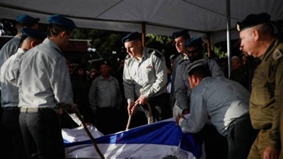 مقتل ضابط إسرائيلي متأثراً بإصابته في المعارك شماليّ قطاع غزة