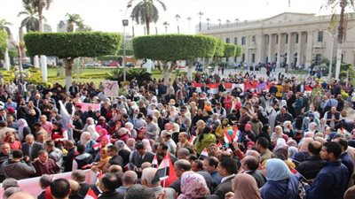 انطلاق مسيرات حاشدة من جامعة القاهرة للمشاركة في الانتخابات الرئاسية