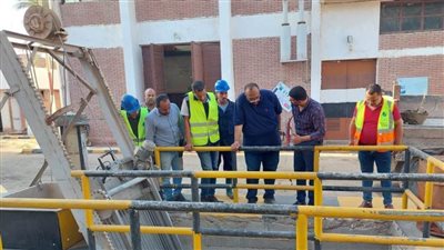 رئيس مياه سوهاج يتفقد محطات مياه الشرب مجمع الورش بطهطا 