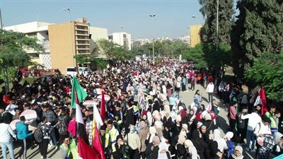 انزل شارك.. مسيرة حاشدة بجامعة المنصورة للحث على المشاركة في الانتخابات الرئاسية