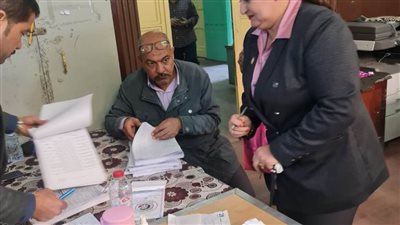 وكيل وزارة الشباب بالإسكندرية تدلي بصوتها في الانتخابات الرئاسية وتحث المواطنين علي المشاركة 