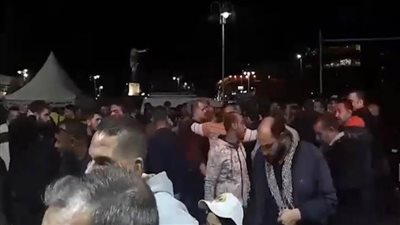 استمرار التوافد الكثيف للناخبين بلجنة المنطقة الاقتصادية ببورسعيد اليوم (فيديو)