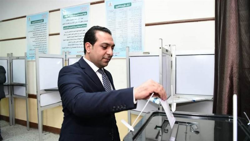 الدكتور حازم عمر