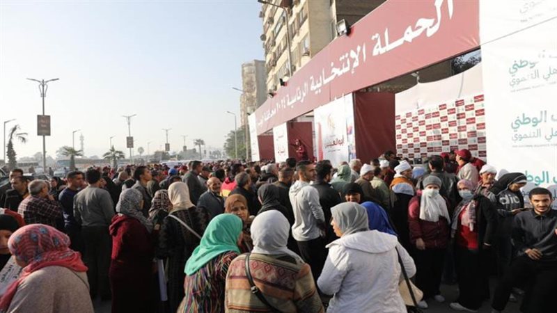 توافد الناخبين في